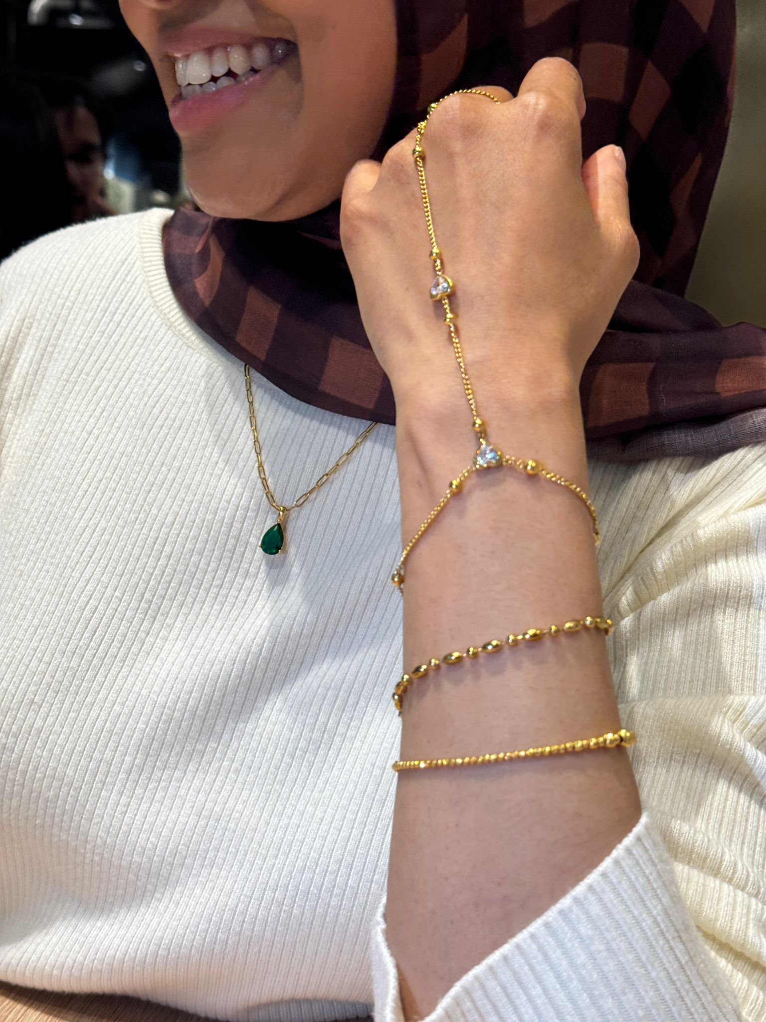 Gold Hand Chain Bracelets 