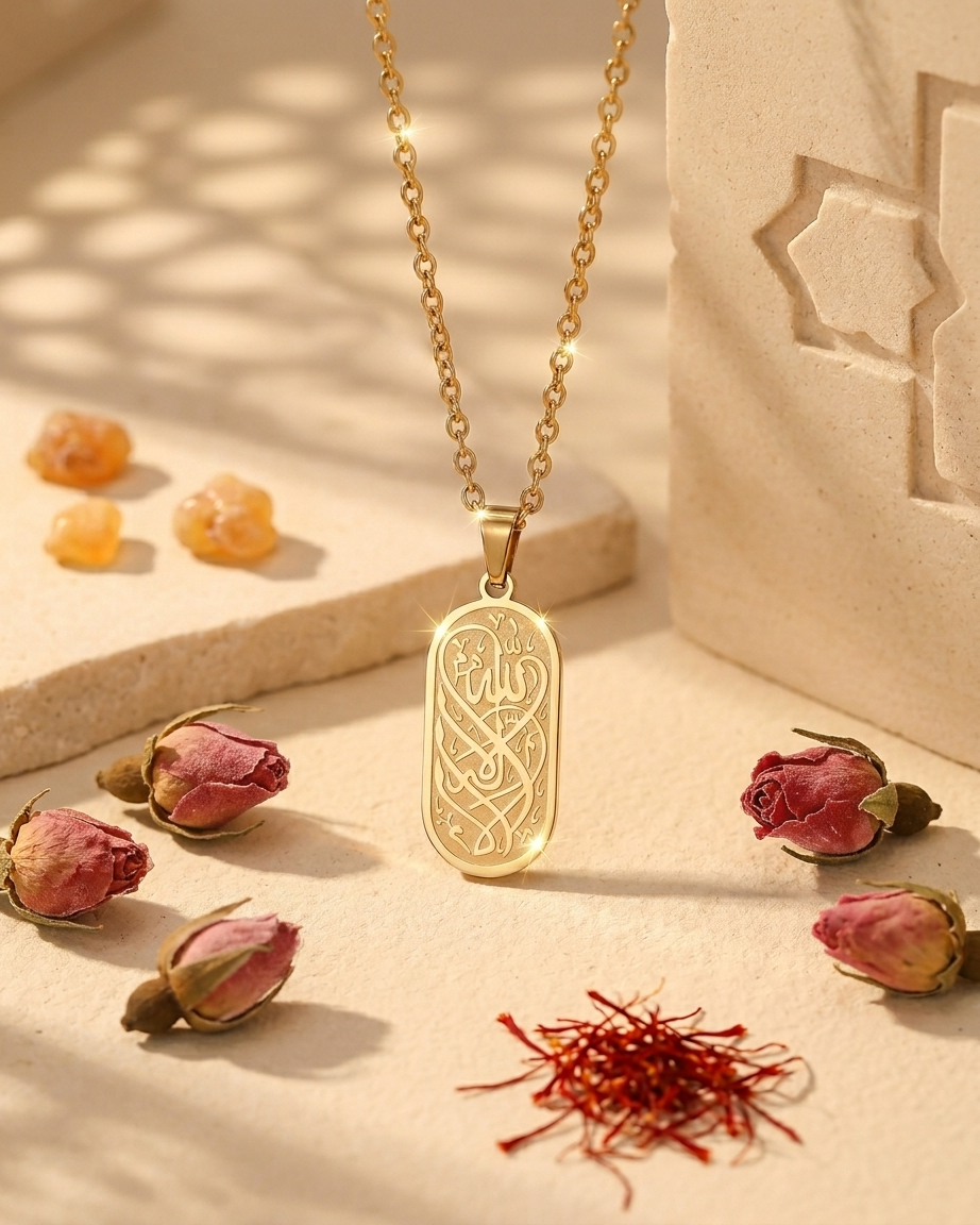 Submission Necklace - Gold